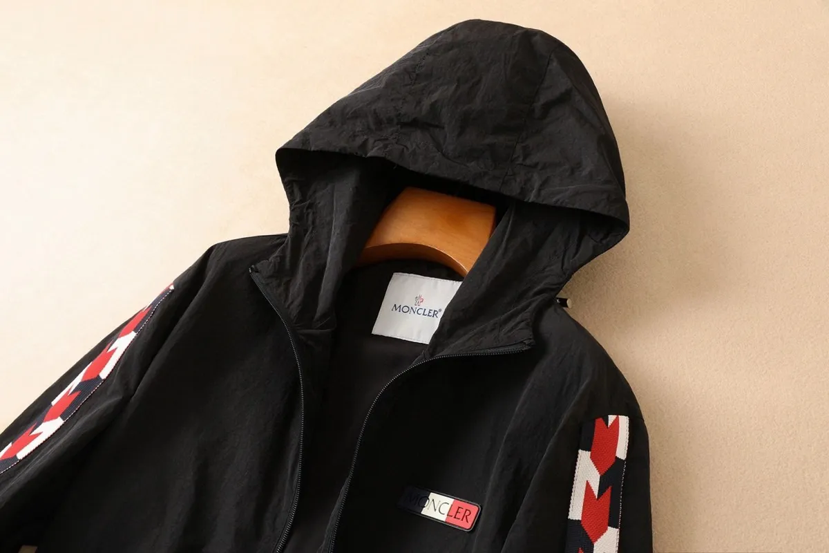 。 🌹 🍃Classic Versatile logo ‼️ 🏆 。175 140 L 190 。 。M-3XL。